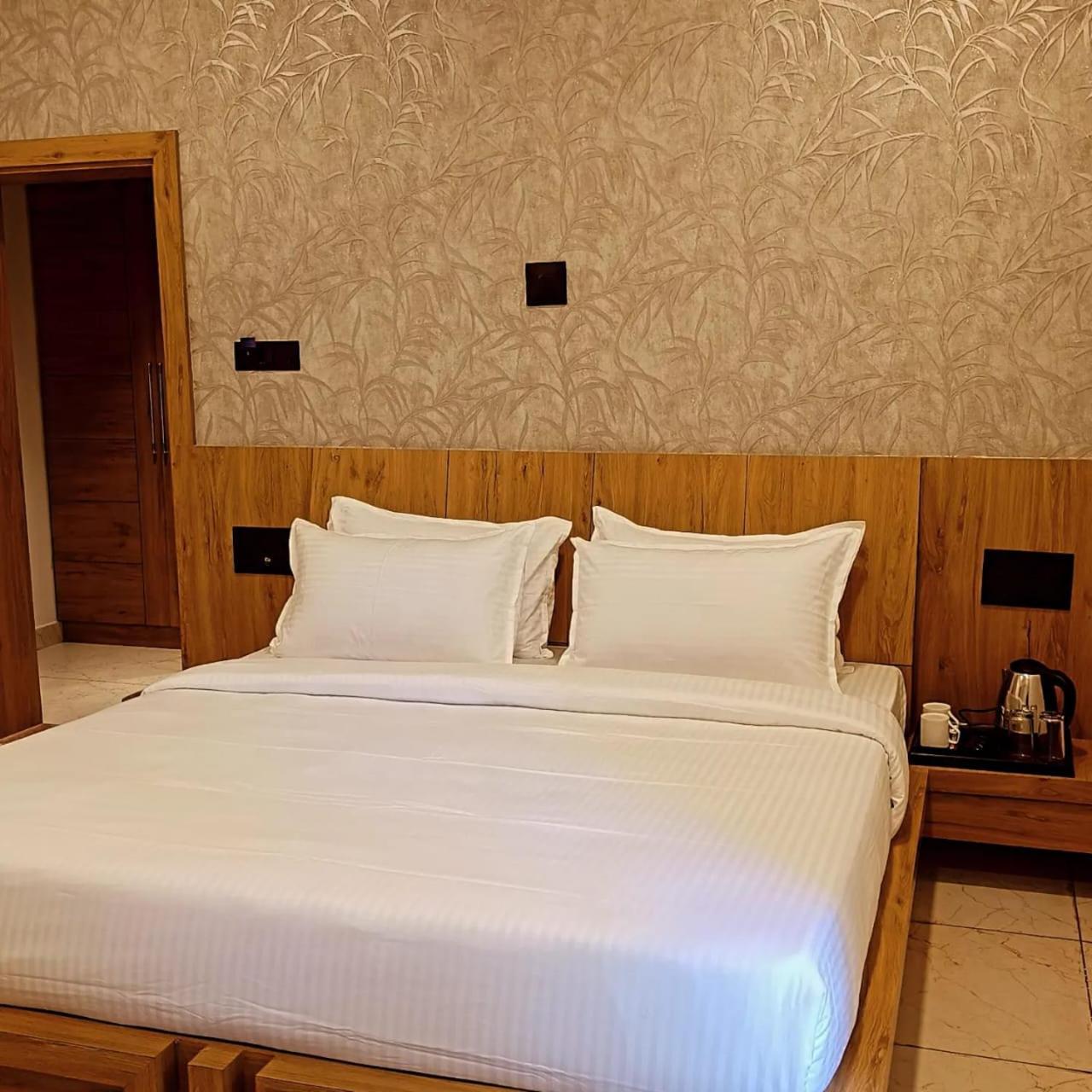 Le Casa Lion Resort A Premium Resort In Sasan Gir Eksteriør billede